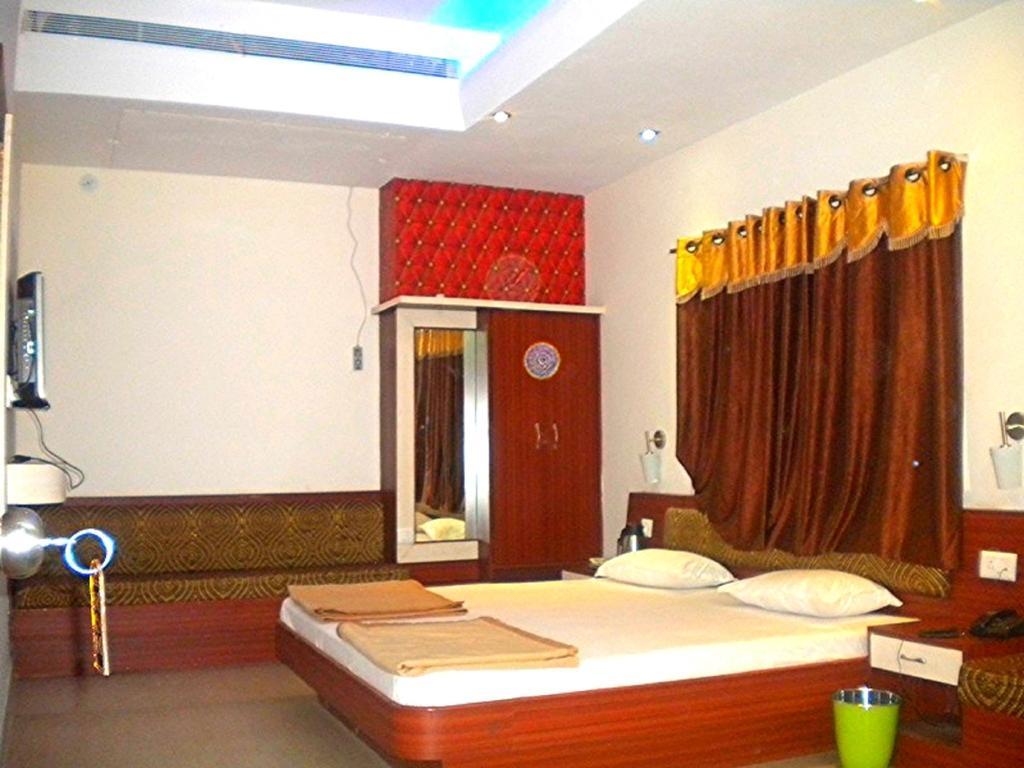 Hotel Sagar Castle Ratlām Rom bilde